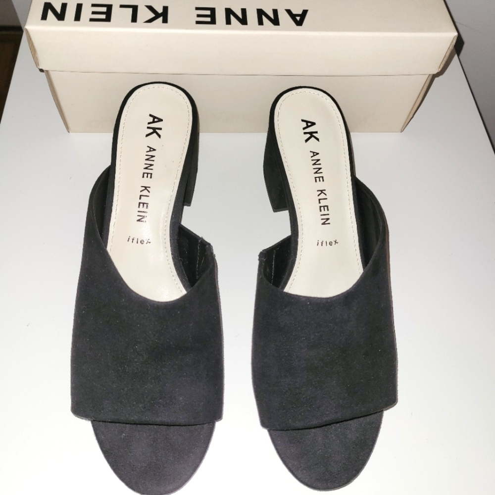 Anne Klein heels